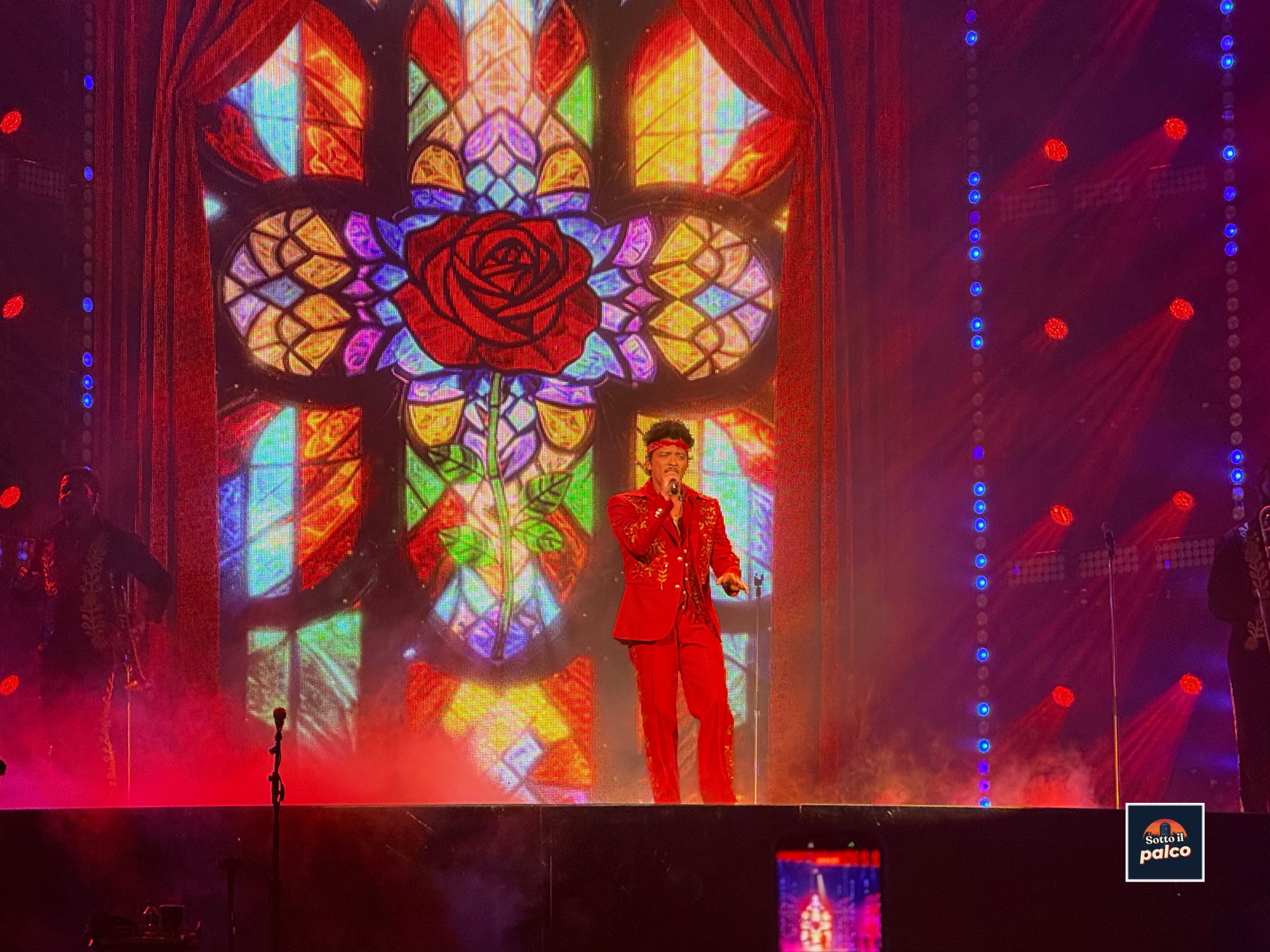 Bruno Mars conquista San Siro: due ore di musica, spettacolo e adrenalina nel suo attesissimo ritorno in Italia